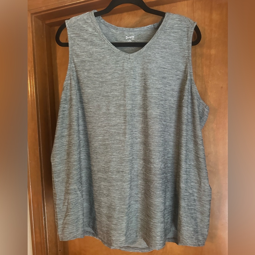 Duluth Trading Co Women's Gray V-Neck Sleeveless Workout Tank